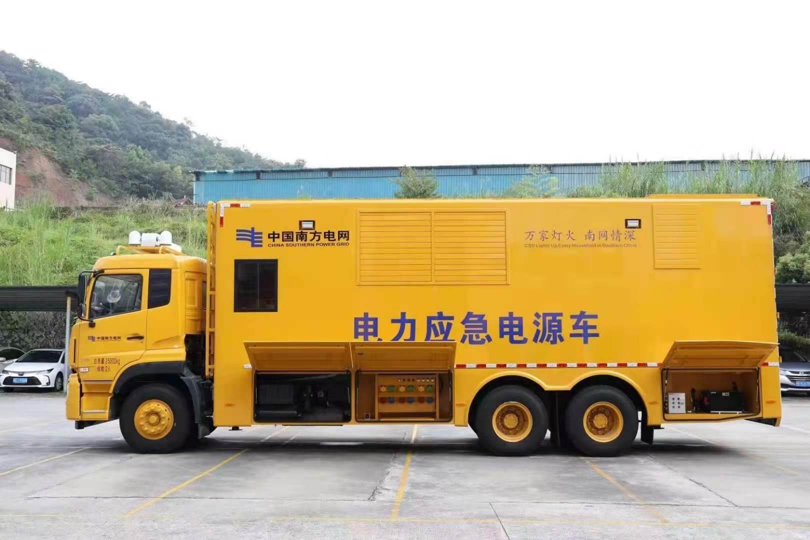 富蕴安康大型柴油发电机发电车UPS电源出租租赁